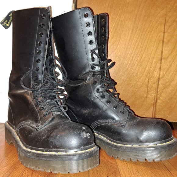 Genuine leather 14 eyelet black Doc Martens - Picture 1 of 7